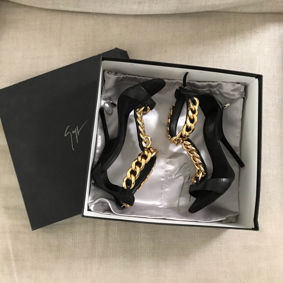 Giuseppe Zanotti Gold Chain Leather Sandals - Picture 7 of 8